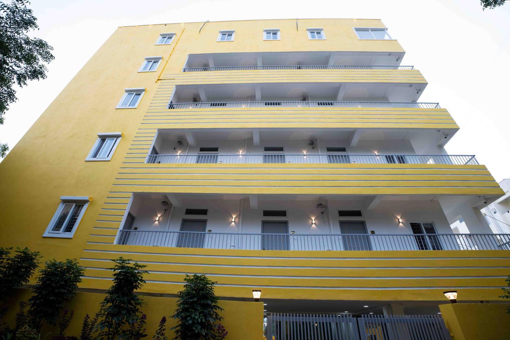 Yellow Bells Studios And Suites Gachibowli Экстерьер фото