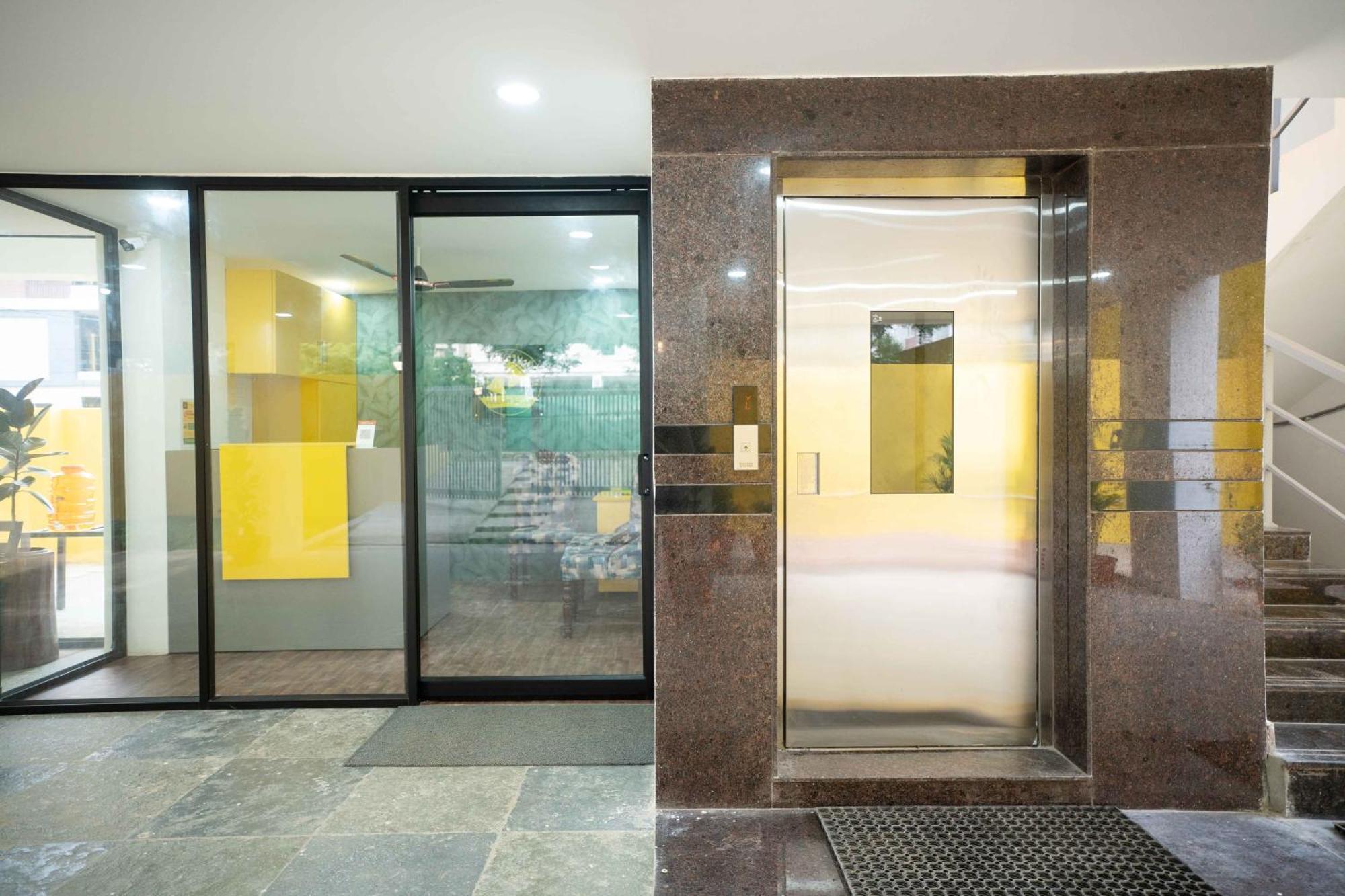 Yellow Bells Studios And Suites Gachibowli Экстерьер фото