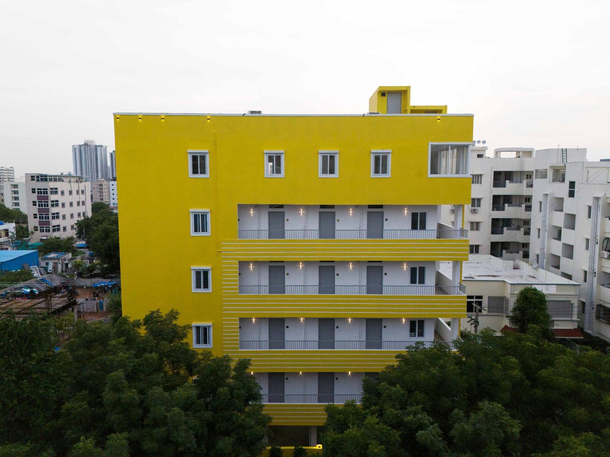 Yellow Bells Studios And Suites Gachibowli Экстерьер фото