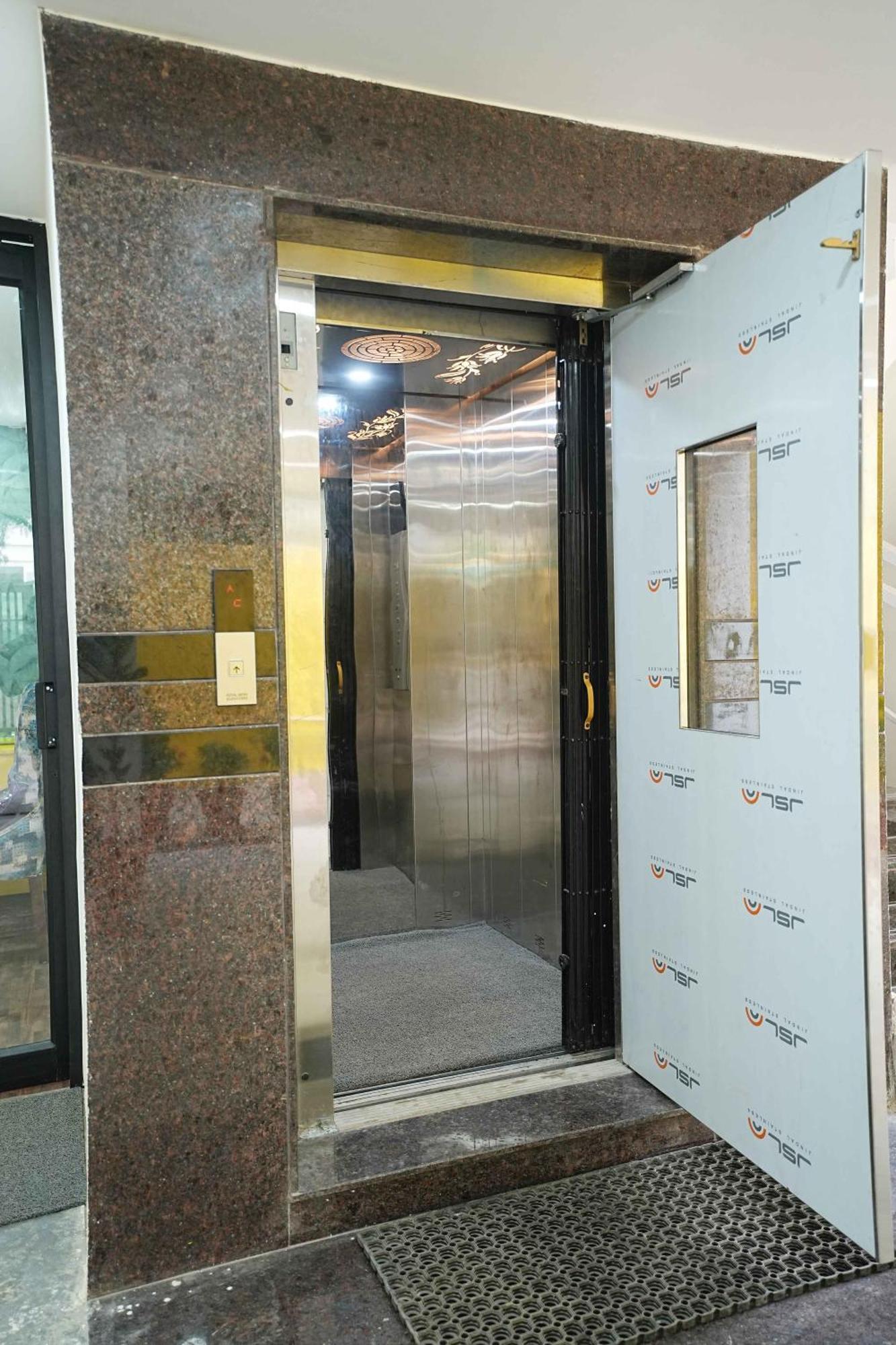 Yellow Bells Studios And Suites Gachibowli Экстерьер фото