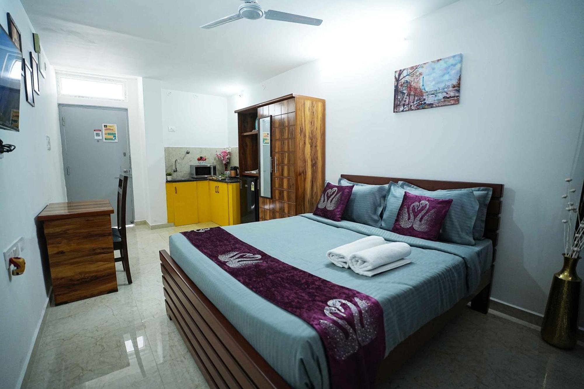 Yellow Bells Studios And Suites Gachibowli Экстерьер фото