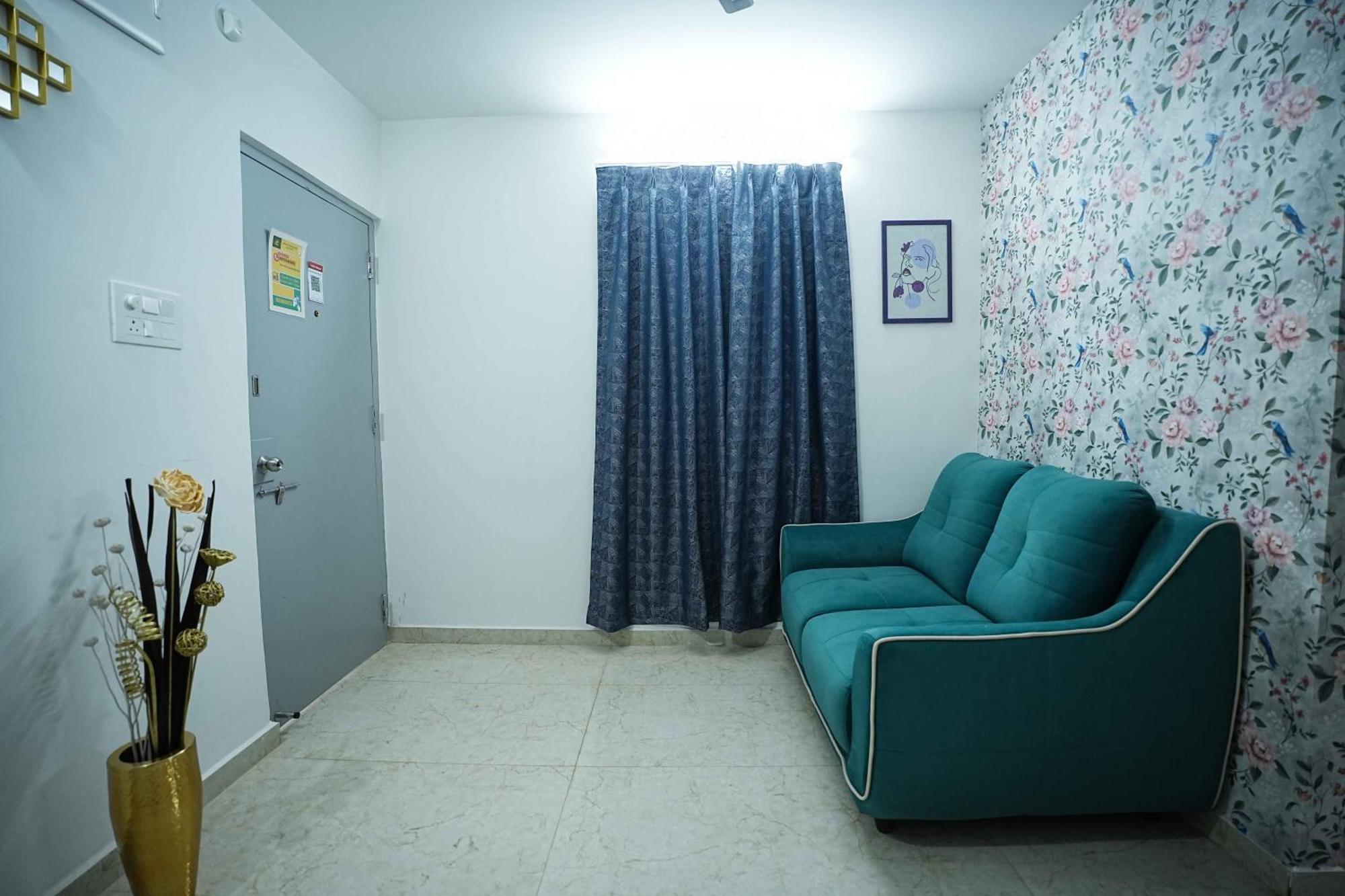 Yellow Bells Studios And Suites Gachibowli Экстерьер фото